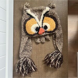 Peruvian Trading Company Perika Unisex Whimsical Bird Pom Pom Trapper Hat